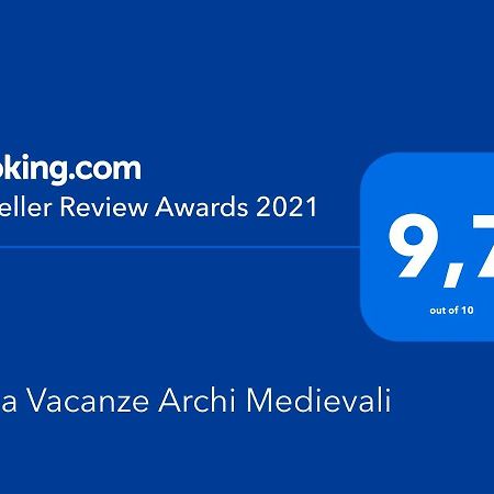 סלרנו Casa Vacanze Archi Medievali מראה חיצוני תמונה